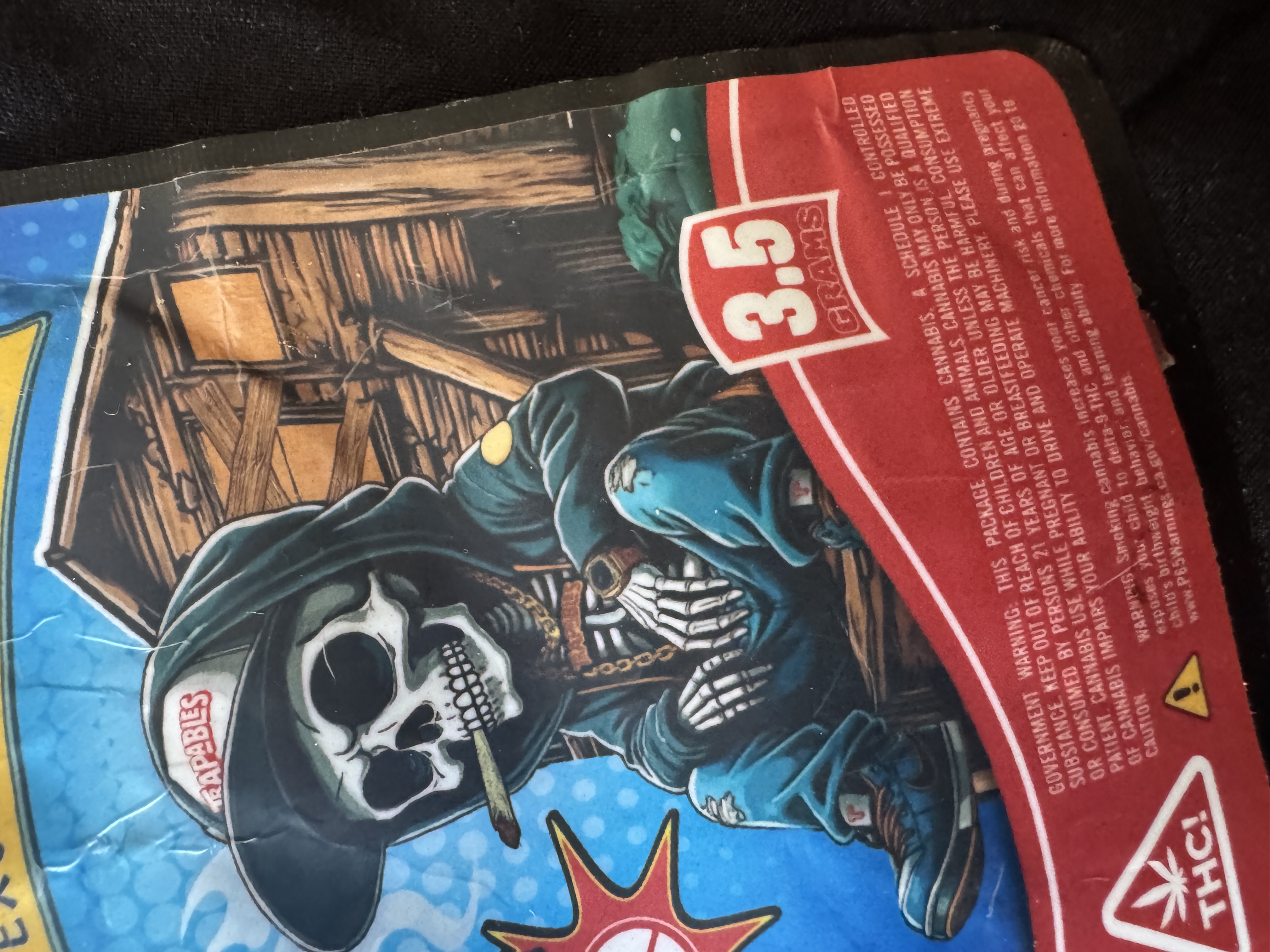 Trapables skeleton mascot